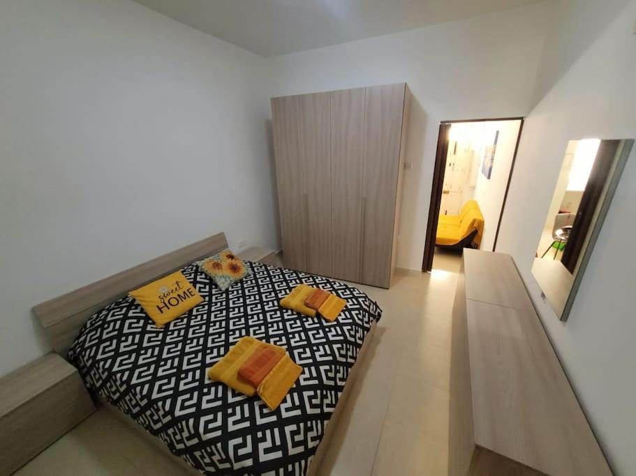 شقة Sunflower Maltese House In *